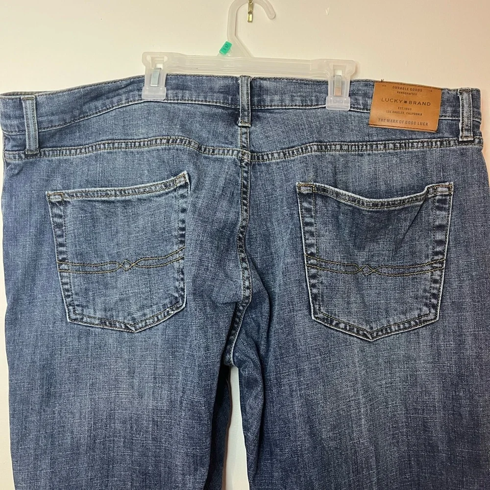 Men’s Lucky Brand 221 Straight Jeans 40x32 (Measured 42x31) Dark Wash - Picture 8 of 10